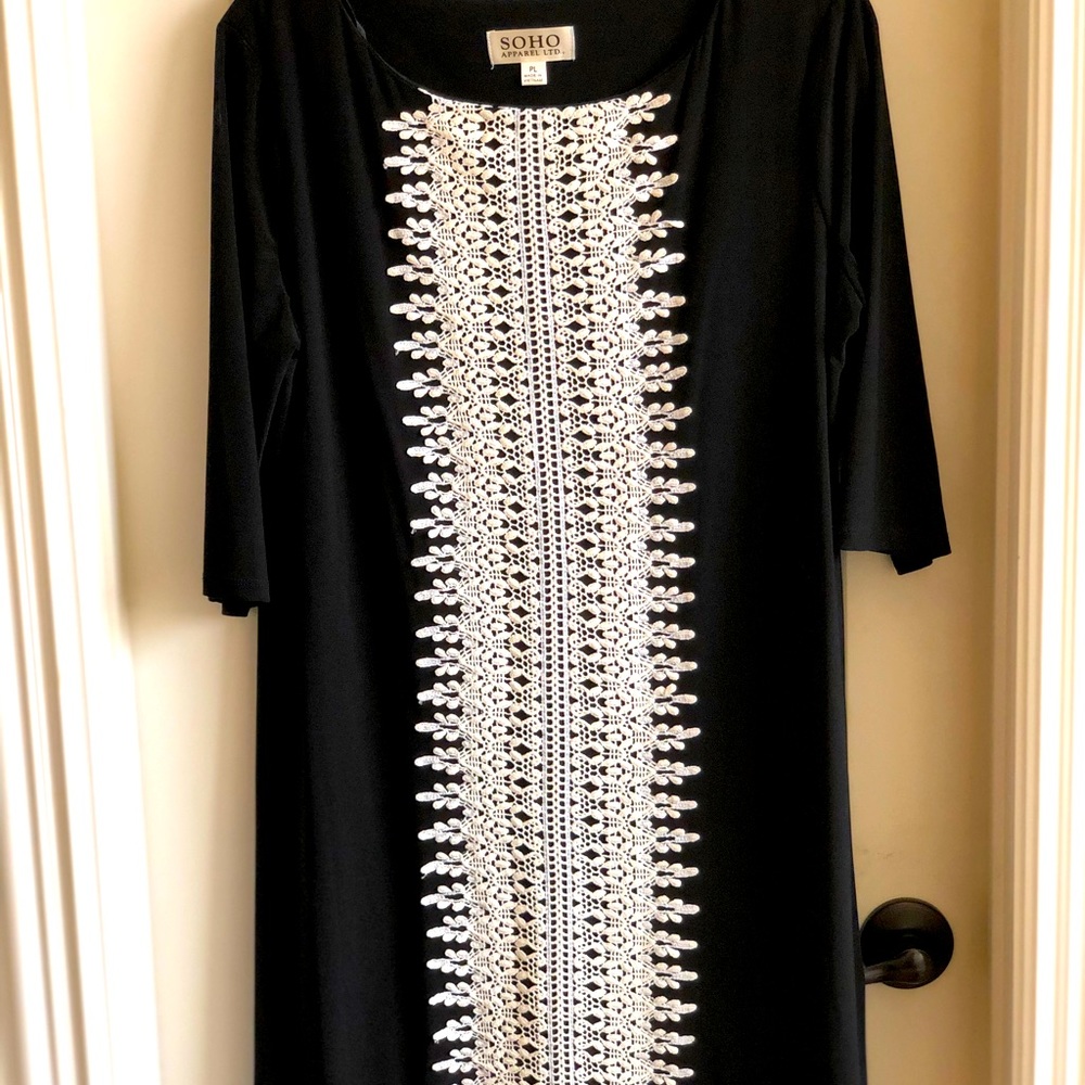 Beautiful in black and white. Make a statement when you walk in the room.